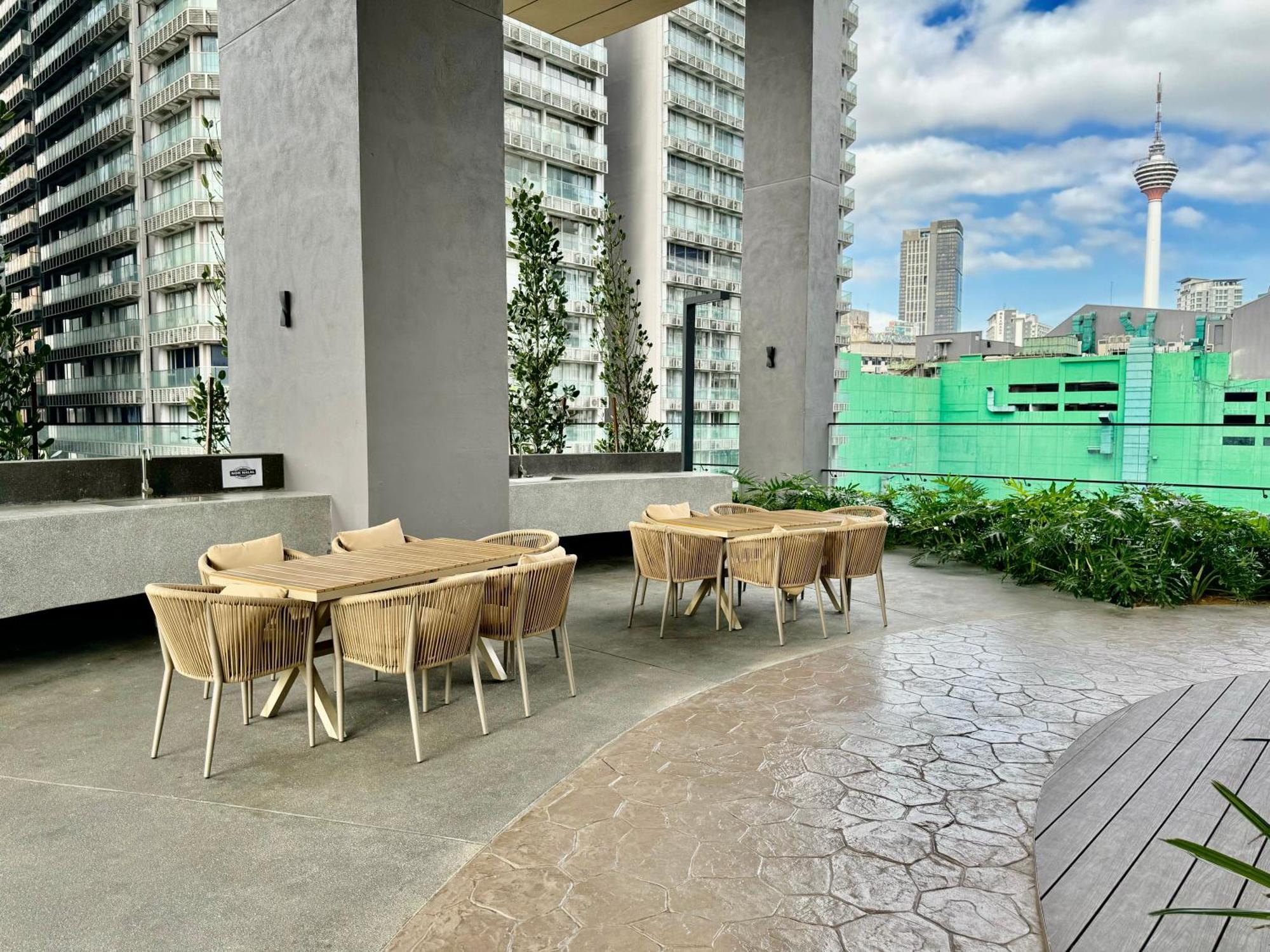 Klcc Suites At Axon By Skypool Куала Лумпур Екстериор снимка