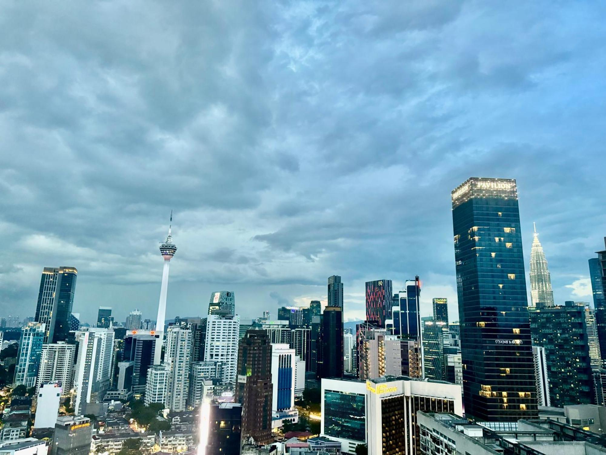 Klcc Suites At Axon By Skypool Куала Лумпур Екстериор снимка