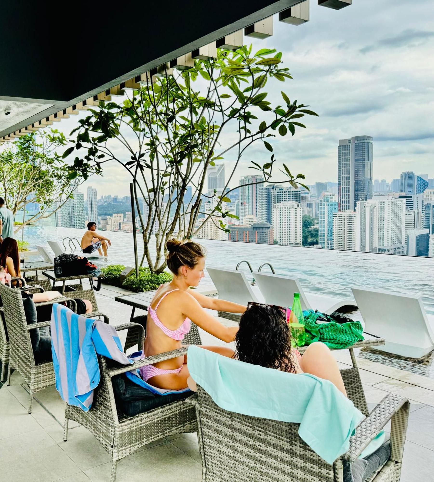 Klcc Suites At Axon By Skypool Куала Лумпур Екстериор снимка