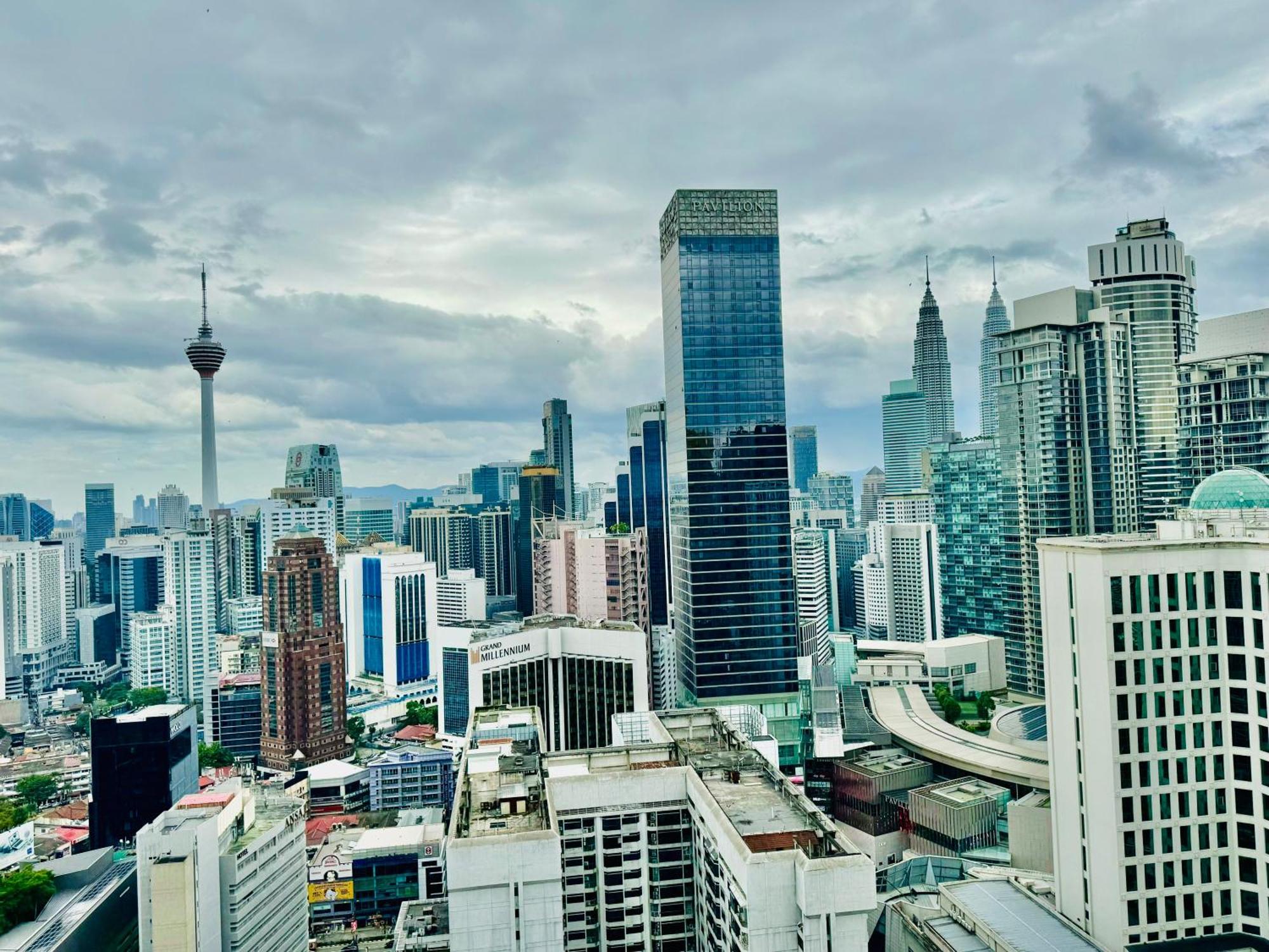 Klcc Suites At Axon By Skypool Куала Лумпур Екстериор снимка