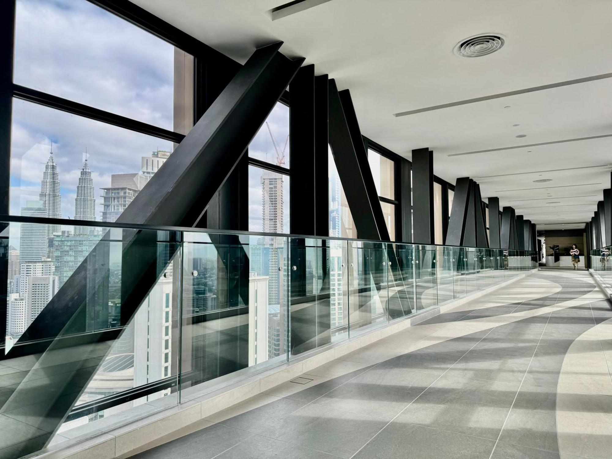 Klcc Suites At Axon By Skypool Куала Лумпур Екстериор снимка